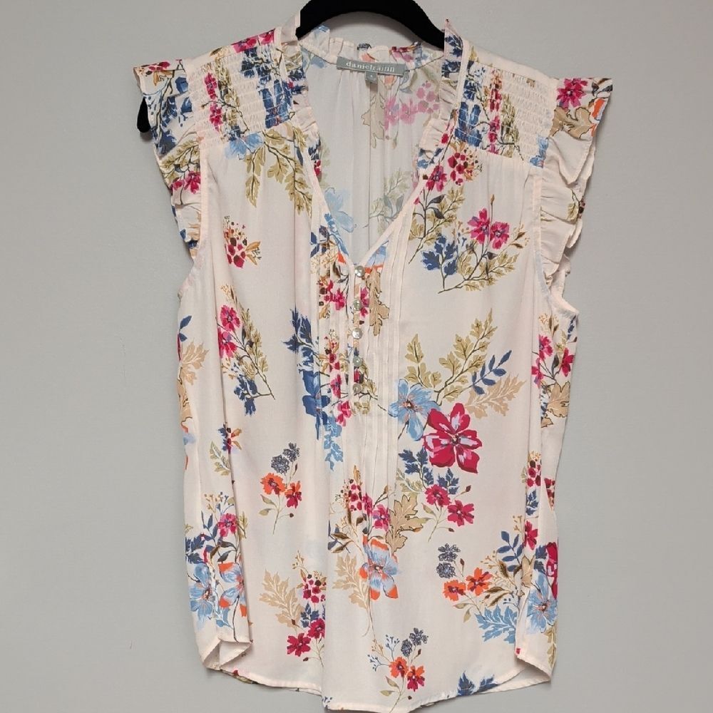 Daniel Rainn Cream Floral Pintuck Cap-Sleeve Blouse